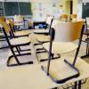 Ein Klassenzimmer ist wegen Corona geschlossen (Symbolbild).