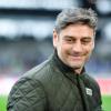 Karlsruhes Sportdirektor Oliver Kreuzer steht im Stadion. Karlsruhes Sportdirektor Oliver Kreuzer steht im Stadion.
