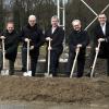 Olaf Sauer, Jürgen Beyerer, Holger Hanselka, Jürgen Fleischer, Frank Henning beim Spatenstich (v.l.n.r.).