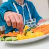 Gesunde Ernährung mit viel Gemüse schützt die Gefäße. Gesunde Ernährung mit viel Gemüse schützt die Gefäße.