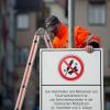In manchen Stadtbereichen - etwa in historischen Stadtkernen - ist Feuerwerk aus guten Gründen ganz verboten. In manchen Stadtbereichen - etwa in historischen Stadtkernen - ist Feuerwerk aus guten Gründen ganz verboten.
