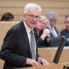 Winfried Kretschmann (Bündnis 90/Die Grünen), Ministerpräsident von Baden-Württemberg, spricht.