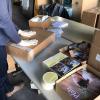 Die Genuß-Kisten für das Online-Weinfest werden gepackt. Die Genuß-Kisten für das Online-Weinfest werden gepackt.