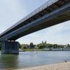 Die Salierbrücke über dem Rhein bei Speyer.