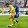 Fabio Kaufmann (Braunschweig 7) im Zweikampf gegen Philip Heise (KSC 16) Fabio Kaufmann (Braunschweig 7) im Zweikampf gegen Philip Heise (KSC 16)