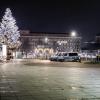 Leer und abgesperrt ist in der Silvesternacht der Schlossplatz in Stuttgart.