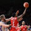 Cassius Winston (M) und die Bayern setzten sich in der Serie gegen Göttingen mit 3:0 durch.