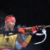Biathlet Philipp Nawrath beim Schießen.