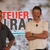 Unser Bild zeigt Bühnentalk-Moderator Thomas Schmitt (links) mit seinem berühmten Interview-Partner Jan Ullrich.