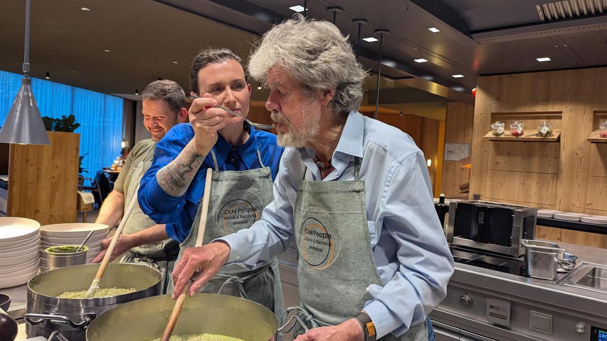 Unterwegs-in-S-dtirol-Reinhold-Messner-wandert-auf-dem-K-seweg-und-rgert-sich-ber-den-Wolf