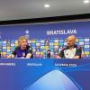 Nick Woltemade (l) freut sich auf das Finale - über den FC Bayern sagte er nichts.