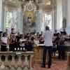 Der Kirchenchor Friesenried unter der Leitung von Michael Mayr gab ein hervorragend besuchtes Konzert in der Kirche St. Alban in Görwangs bei Aitrang.