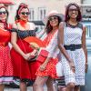 Farbenfroher Hingucker: Vier Damen in Punktekleidchen versprühten Lebensfreude und ließen die Mode der 50er Jahre bei den Fladungen Classics stilecht wiederaufleben.