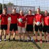 Fußballer und gleichzeitig Feuerwehrleute: Phillipp Schmidt, Kevin Hess, Felix Meinzinger, Ulli Schmidt, Niklas Wolfram und Jakob Friedrich (von links) freuen sich auf das Fest.