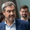 Markus Söder wollte einst die Amtszeit des Ministerpräsidenten auf zehn Jahre begrenzen. Jetzt lehnt die CSU ab, die Altersgrenze von 40 Jahren zu streichen.