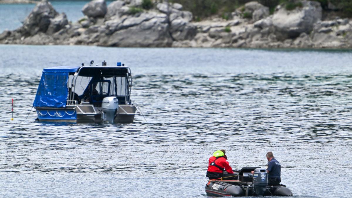 Pedalo accident: After a week-long search: father and son recovered dead ...