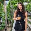 Das Internationale Topmodel Anna-Christina Lindner (ehemals Schwartz) zu Gast beim Fest. Zahlreiche Menschen besuchen am Samstag 12.07.25 das Wein- und Musikfest „Wein am Stein“ in Würzburg.
