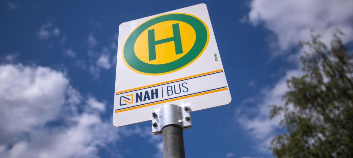 Verkehrschaos in Erlabrunn: Vollsperrung der Würzburger Straße sorgt am Montagmorgen für Bus-Wirrwarr