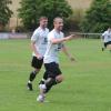 Brüderlicher Torjubel: Das erste Saisontor in der Fußball-Kreisliga Würzburg 2 feiert Jonas Leibold (vorne) von der (SG) Urspringen/Karbach/Duttenbrunn, dessen Bruder Leon Leibold (hinten) gerade seine Mannschaft gegen die SG Burgsinn mit 1:0 in Führung gebracht hat.