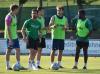 Nach dem Abstieg aus der Bayernliga startet der TSV Abtswind in der Fußball-Landesliga Nordwest: der neue Co-Trainer Sven Wenzel mit Spielern beim Training. 