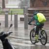 Der Deutsche Wetterdienst rechnet mit kräftigen Schauern.