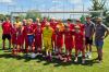Der frischgebackene unterfränkische Pokalsieger bei den U13-Junioren,  FC Würzburger Kickers, mit BFV-Bezirks-Jugendleiter Thomas Krug (stehend rechts)