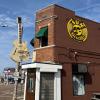 «The King» was here: Im Sun Studio in Memphis nahm der junge Elvis Presley seine ersten Platten auf. «The King» was here: Im Sun Studio in Memphis nahm der junge Elvis Presley seine ersten Platten auf.