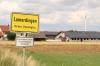Wie soll künftig das Amt des Bürgermeisters in Lamerdingen rechtlich gestellt sein: Ehrenamt oder Hauptamt? Darüber entscheiden die Räte am Montag.