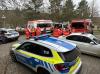 Wenn Personen über einen längeren Zeitraum vermisst werden, läuft die Suchaktion an. Zunächst im kleinen Umfang, dann mit allen verfügbaren Kräften. Dann rücken Rettungskräfte, Polizei, Feuerwehr und BRK-Rettungsdienst zum Einsatzort an – zu jeder Tages- und Nachtzeit und ehrenamtlich. 