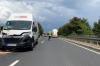 Auf der B286 zwischen Gerolzhofen und Neuses am Sand ist am Freitagnachmittag ein Transport (im Bild) einem Kleinlaster ins Heck gefahren. Der Unfallverursacher hatte laut Polizei womöglich Drogen konsumiert.