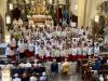 Fast 100 Ministrantinnen und Ministranten aus der Pfarreiengemeinschaft waren zum Abschiedsgottesdienst von Pfarrer Stefan Mai in die Gerolzhöfer Stadtpfarrkirche gekommen.