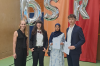 Schulleiterin Elisabeth Schässburger (von links) gratuliert den Jahrgangsbesten: Elisabeth Schässburger, Lana Skopljak (1,09), Yasmin Grünewald (1,36) und Leonard Witte (1,25).