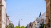 Tausende Spiegel über der Karlsruher Kaiserstraße