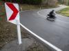 Am Donnerstag raste ein 19-jähriger Motorradfahrer in Kaufbeuren verbotenerweise über den Radweg an einem Stau vorbei.