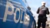 Die Polizei ließ den Sportwagen des Mannes abschleppen. (Symbolbild)