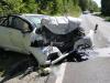 An beiden Autos entstand Totalschaden. Der Fahrer des Honda musste mit einem Rettungshubschrauber ins Krankenhaus geflogen werden.