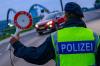 Die Polizei hat den Fahrer eines hochwertigen Sportwagens an der A96 bei Memmingen kontrolliert. Und einen Verdacht.