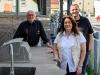 Einer der großen Steinmetzbetriebe der Stadt ist Steinwelten Hofmann in Versbach (von links): Seniorchef Josef Hofmann, Chefin Iris Hofmann und Juniorchef Josef Hofmann. Sie feiern in diesem Jahr 100-jähriges Bestehen der Firma.
