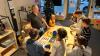 Im Rahmen eines Workshops lernten die Kinder alles über 3D-Druck, 3D-Konstruktion und Lasercutting, so dass sie gemeinsam die Logos des Vereins und der regionalen Unterstützer fertigen konnten. Im Rahmen eines Workshops lernten die Kinder alles über 3D-Druck, 3D-Konstruktion und Lasercutting, so dass sie gemeinsam die Logos des Vereins und der regionalen Unterstützer fertigen konnten.