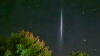 Dieser Lichtstreifen war am Montagabend am Nachthimmel zu sehen.