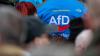 Bei der Bundestagswahl holte die AfD 43,1 Prozent der Zweitstimmen im Schweinfurter Stadtteil Deutschhof. Bei einer Stadtteilbegehung wollte ein Bürger wissen, was die OB-Kandidaten für Angebote machen, um mit den Menschen vor Ort ins Gespräch zu kommen.