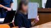 Die junge Frau legte ein Geständnis ab. Die junge Frau legte ein Geständnis ab.
