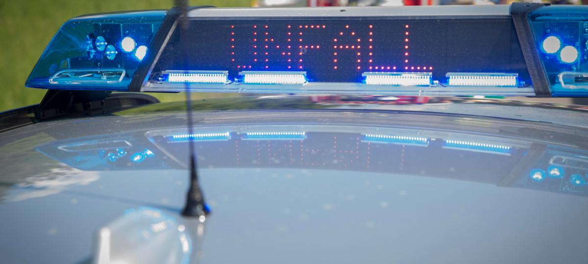 Zusammenstoß zwischen Pkw und Leichtkraftrad: 16-Jähriger und sein Sozius werden verletzt