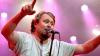 Stefan Dettl und die Musiker von LaBrassBanda geben auf der Altusrieder Freilichtbühne Vollgas. 