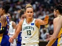 Leonie Fiebich (hier noch im Trikot von New York Liberty) hat es schon wieder gemacht. Die deutsche Nationalspielerin hat den nächsten Titel geholt.