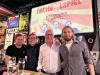 Der Fußball-Podcast "Nachholspiel" kommt in dieser Besetzung am 27. September zu einem Live-Auftritt nach Lindenberg: (von links) Oliver Lipinski, Mario Harter, "Special Guest" Uli Köhler und Hans von Brockhausen.
