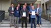 Grund zum Feiern bei der Stadt Karlstadt: Grundschulhausmeister Michael Brust feierte sein 25-jähriges und Forstarbeiter Thomas Renk sein 40-jähriges. Dienstjubiläum (von links): Michael Hombach, Claudia Stiglbrunner, Jürgen Schwank, Thomas Renk, Ralf Liebl, Herbert Burkard, Michael Brust, Uli Heck.