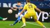 Der starke Schalker El-Faouzi scheitert knapp.