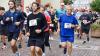 Die  zehn Kilometer lange Strecke des 31. Durlacher Turmberglaufs verlief durch die Altstadt und zog zahlreiche Zuschauer an.