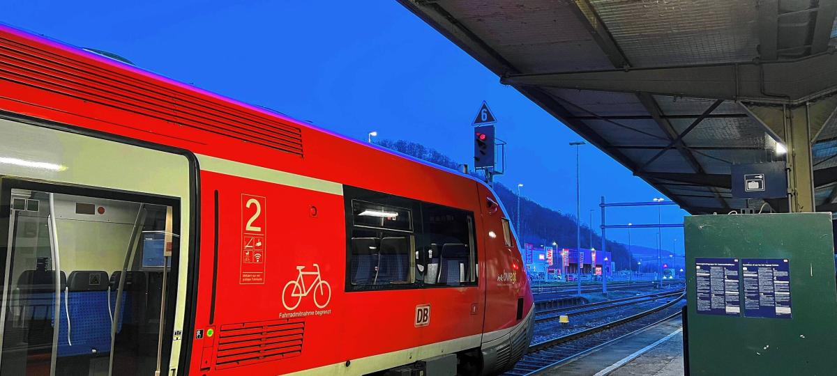 Wann fährt auf der Hochrheinstrecke der letzte Zug vor der Vollsperrung?